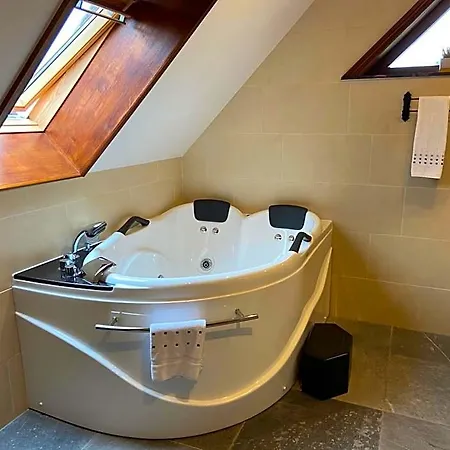 Le Commandeur Bed & Breakfast